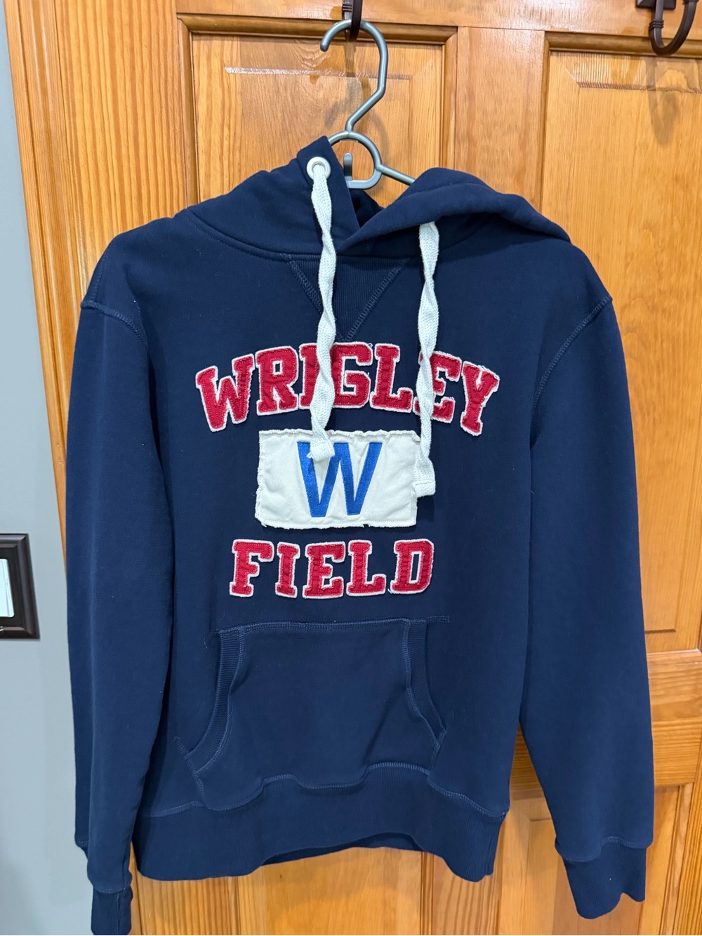 Chicago Cubs/Wrigley Field navy hoodie- size small